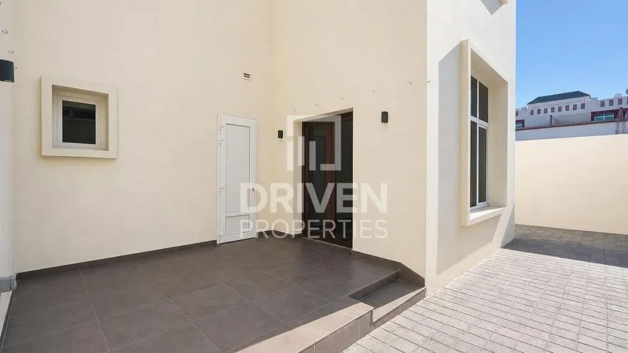 4 bedrooms villa for sale, Mirdif Villas, Mirdif, Dubai, UAE No. 4035 № 3