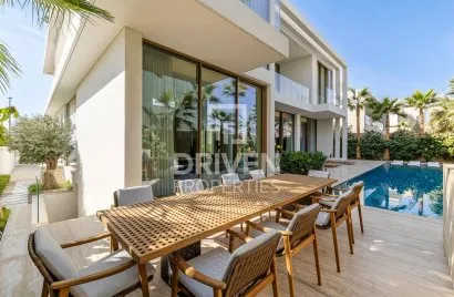 6 bedrooms villa for sale, La Mer, Jumeirah, Dubai, UAE No. 3841