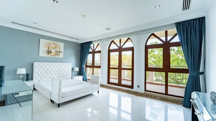5 bedrooms villa for sale, Dubai, UAE No. 4479 № 12