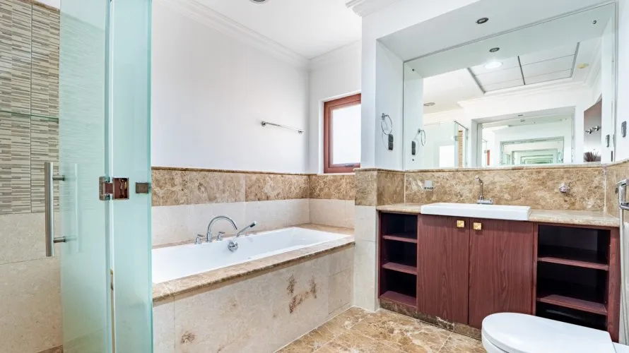 5 bedrooms villa for sale, Dubai, UAE No. 4479 № 19