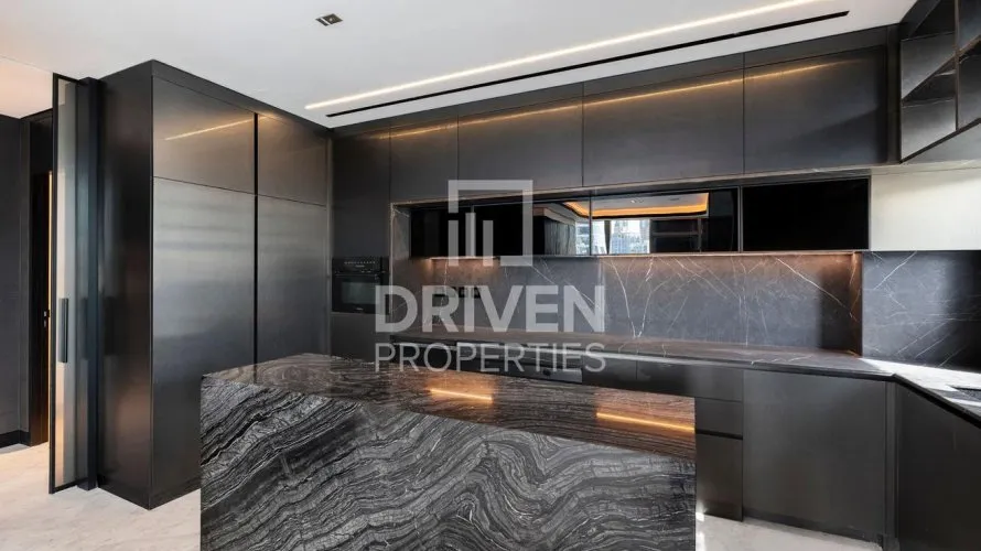 4 bedrooms apartment for sale, Business Bay, Dubai, UAE No. 4372 № 1