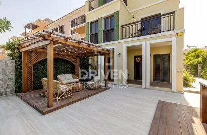 4 bedrooms townhouse for sale, Jumeirah, Dubai, UAE No. 4377
