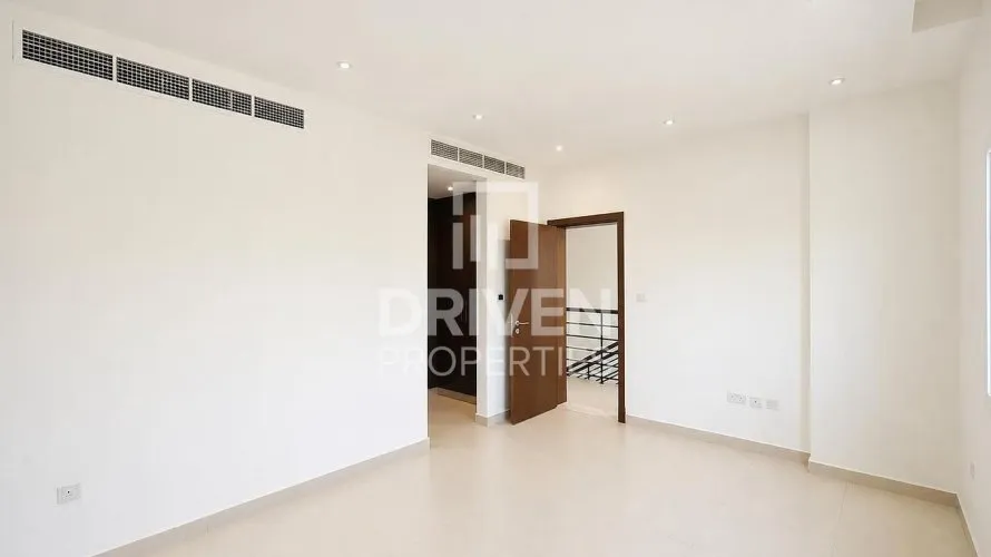 4 bedrooms villa for sale, Mirdif Villas, Mirdif, Dubai, UAE No. 4035 № 19