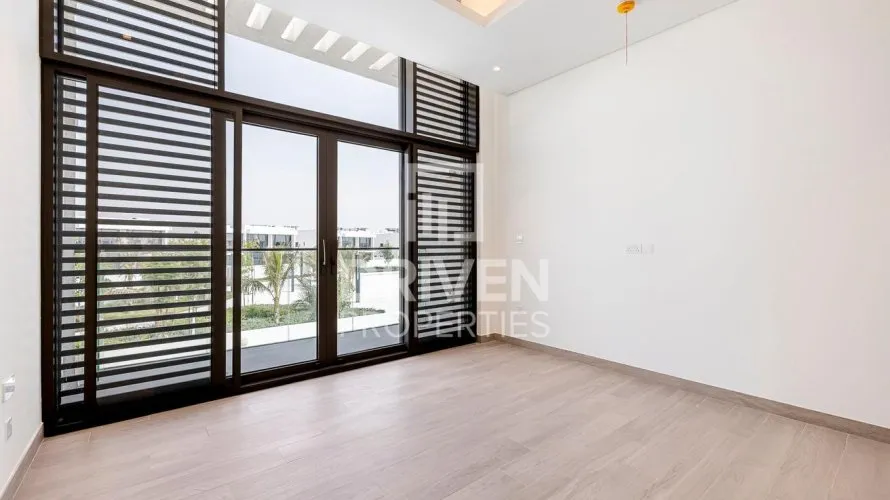 6 bedrooms villa for sale, District One, Mohammed Bin Rashid City, Dubai, UAE No. 4367