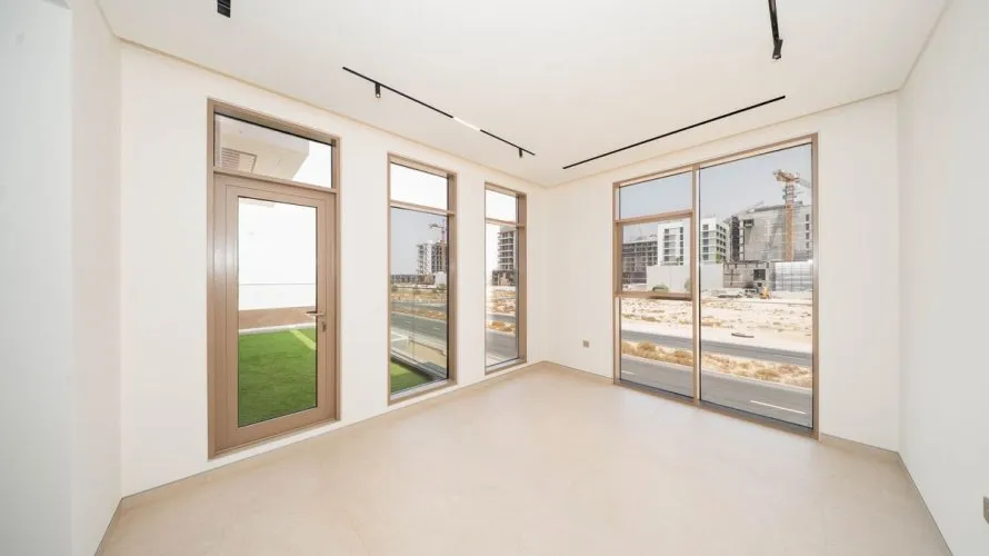 6 bedrooms villa for sale, Dubai, UAE No. 4711 № 18