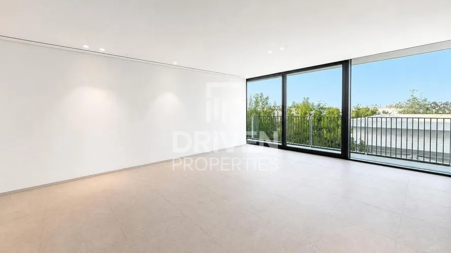 4 bedrooms apartment for sale, Jumeirah, Dubai, UAE No. 4488 № 1