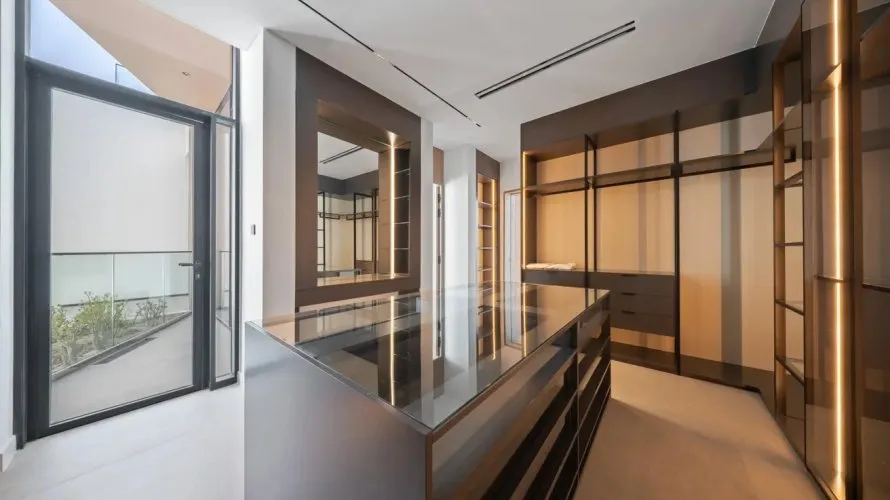 7 bedrooms villa for sale, Al Barari, Dubai, UAE No. 4566 № 14