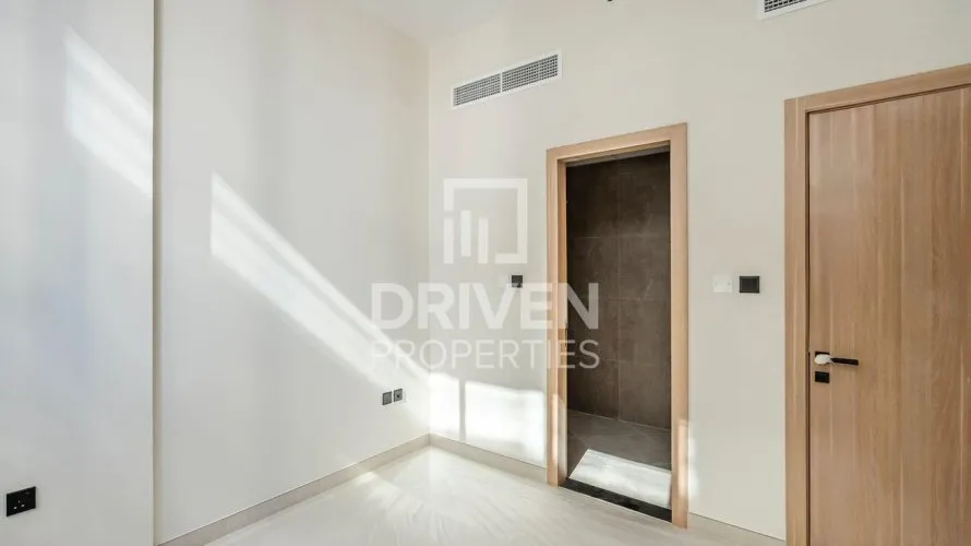 750.01m² building for sale, Dubai, UAE No. 4861 № 7