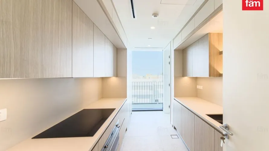 4 bedrooms apartment for sale, Dubai, UAE No. 4543 № 2