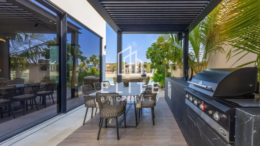 5 bedrooms villa for sale, Garden Homes, Palm Jumeirah, Dubai, UAE No. 4753 № 1