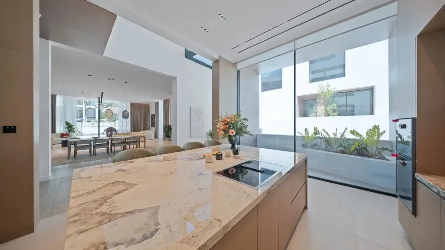 7 bedrooms villa for sale, Al Barari, Dubai, UAE No. 4566 № 24