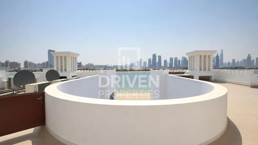 5 bedrooms villa for sale, Signature Villas, Palm Jumeirah, Dubai, UAE No. 4635 № 2