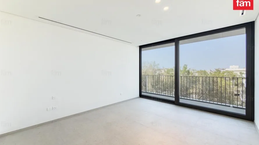 4 bedrooms apartment for sale, Dubai, UAE No. 4543 № 3